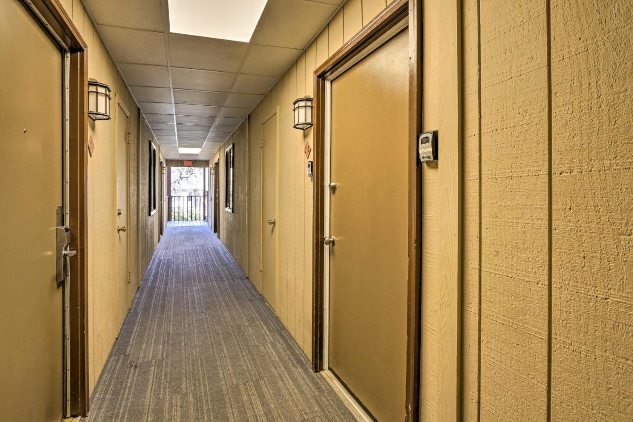 Hilton Head Condo With Covered Balcony And Pool Access هيلتون رئيس جزيرة المظهر الخارجي الصورة